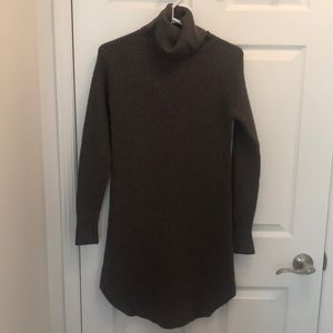 Aritzia Wilfred Free Bianca Dress